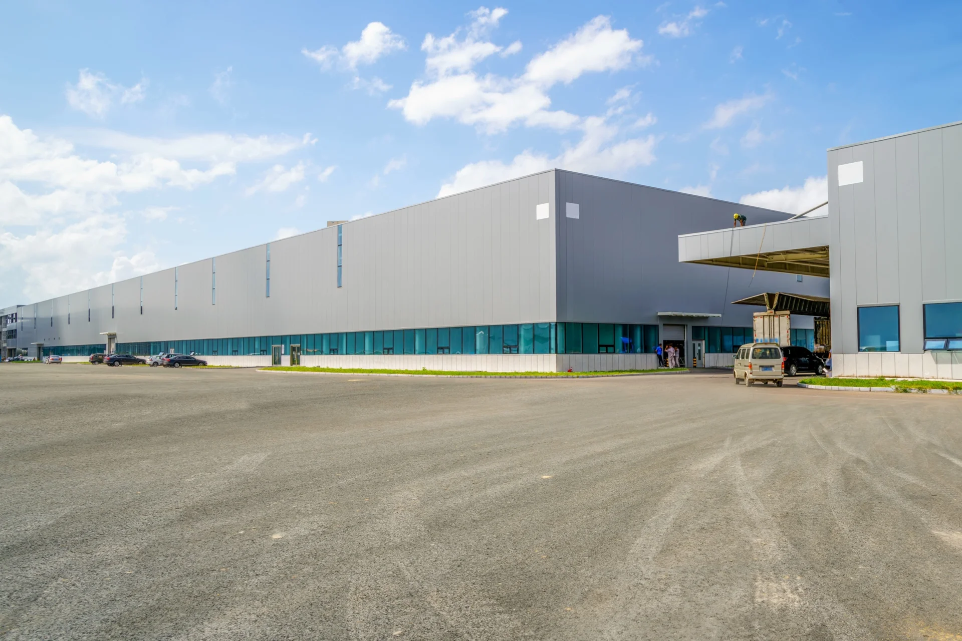 Fachada de nave industrial