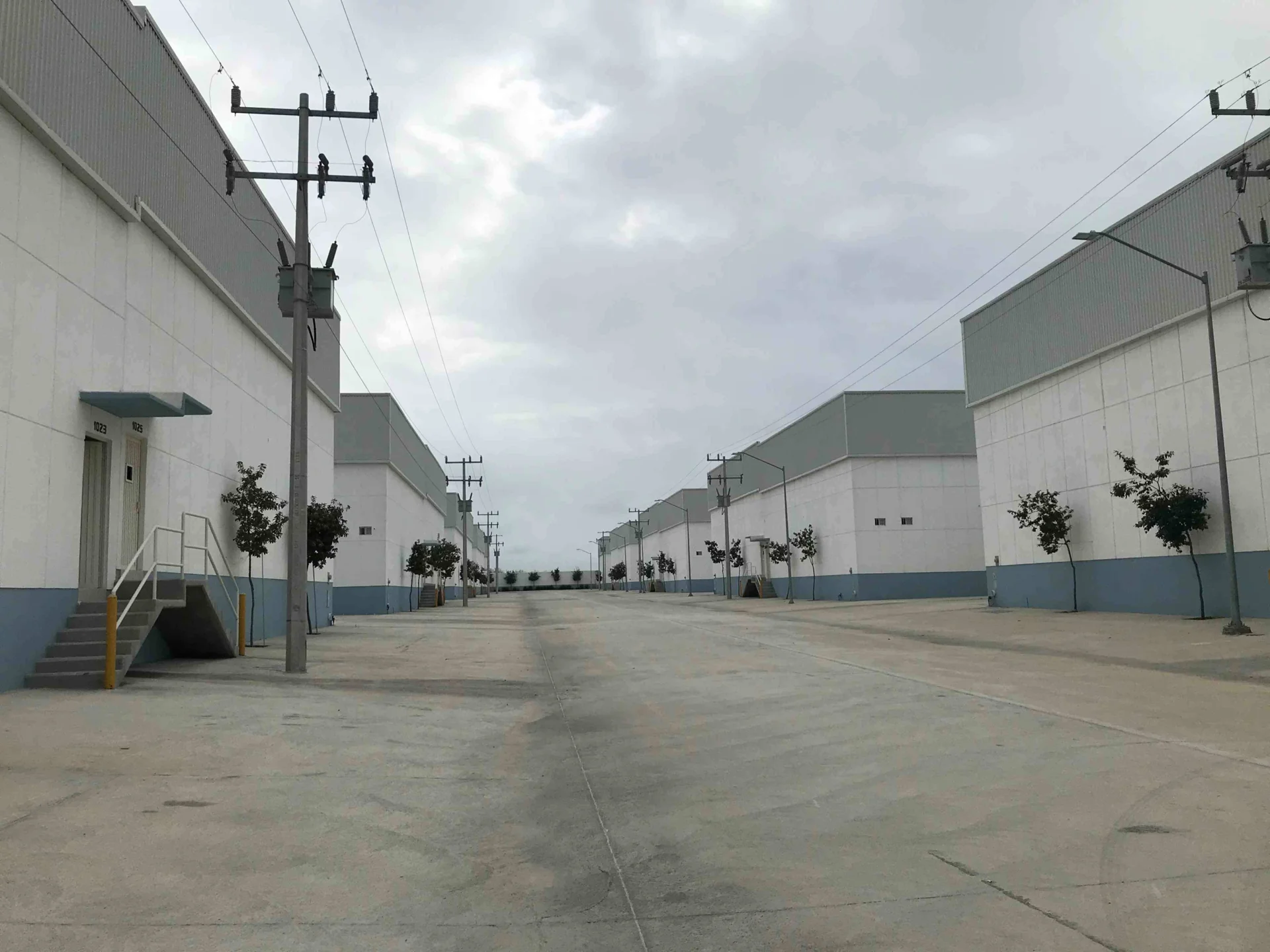 BODEGA EN RENTA PARQUE INDUSTRIAL EN CIENEGA DE FLORES ,726M2