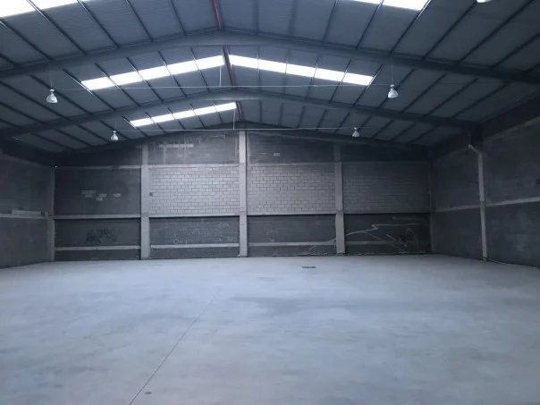 BODEGA EN RENTA FRACC IND 650 M2 STA CATARINA