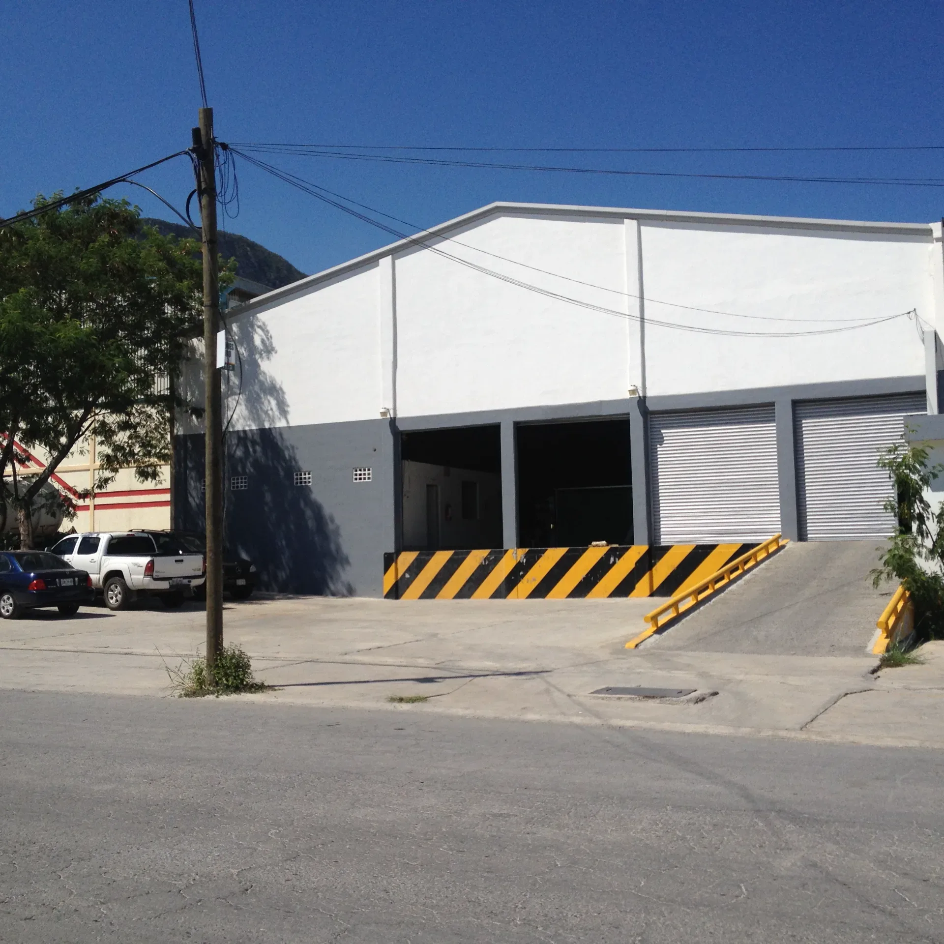 BODEGA EN PARQUE INDUSTRIAL 1835 M2